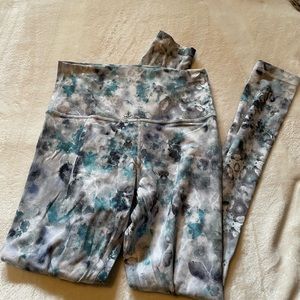 Lululemon align size 6 28 inch